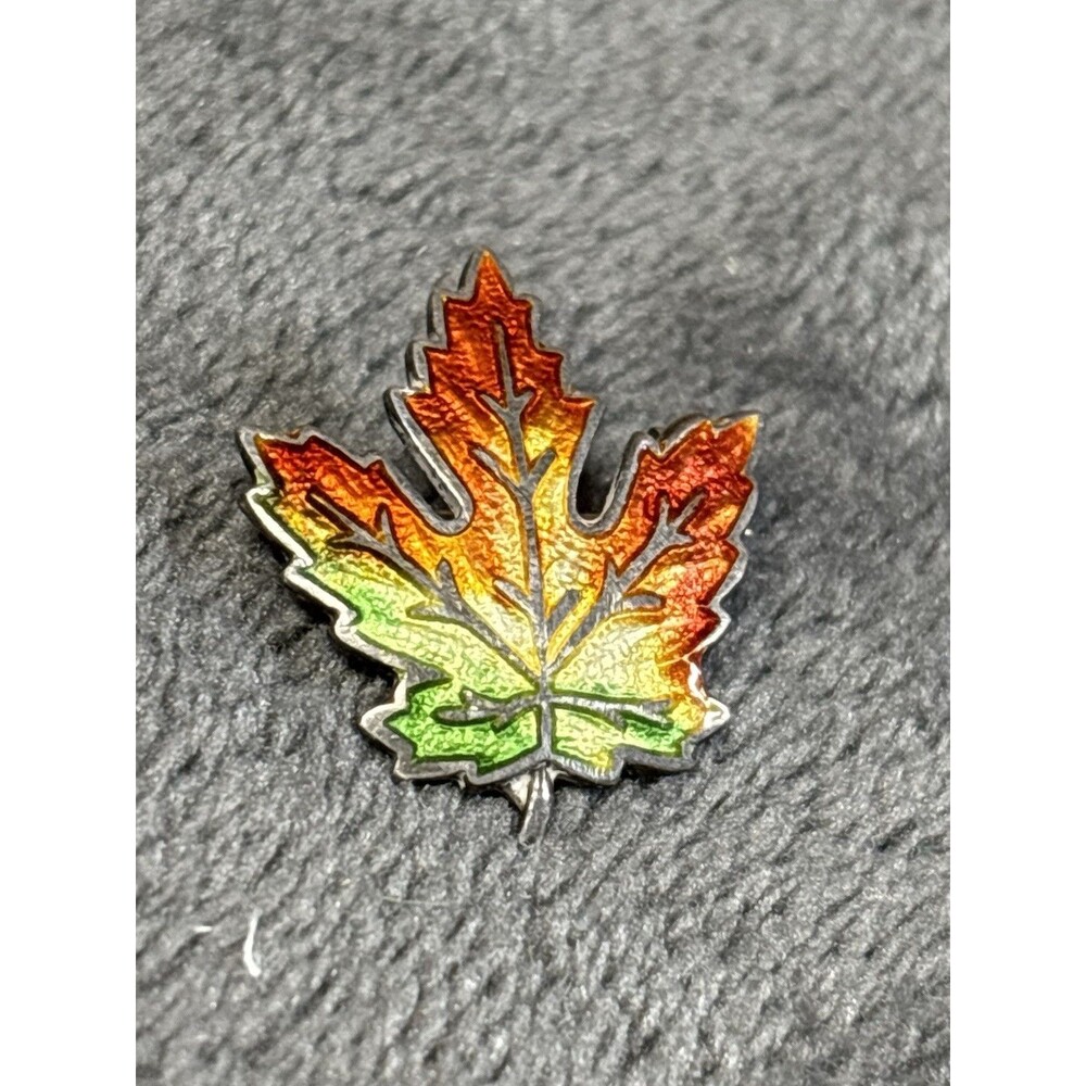 Vintage PGS Sterling Silver Guilloche Enamel Maple Leaf Brooch Pin Canada